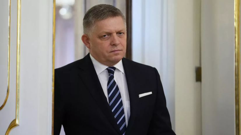 Глава МО Словакии Калиняк: состояние Фицо остаётся тяжёлым